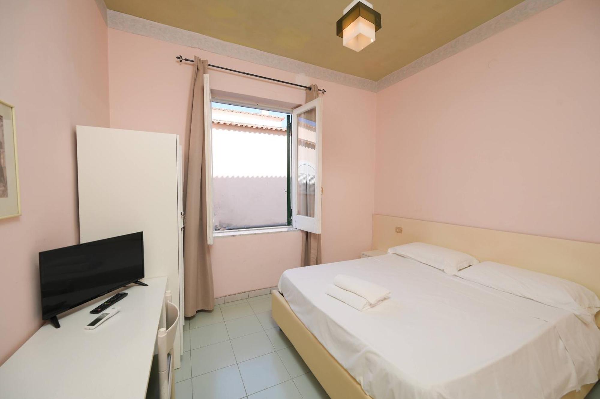 Villa Diana - Beach & Rooms Ischia Zewnętrze zdjęcie