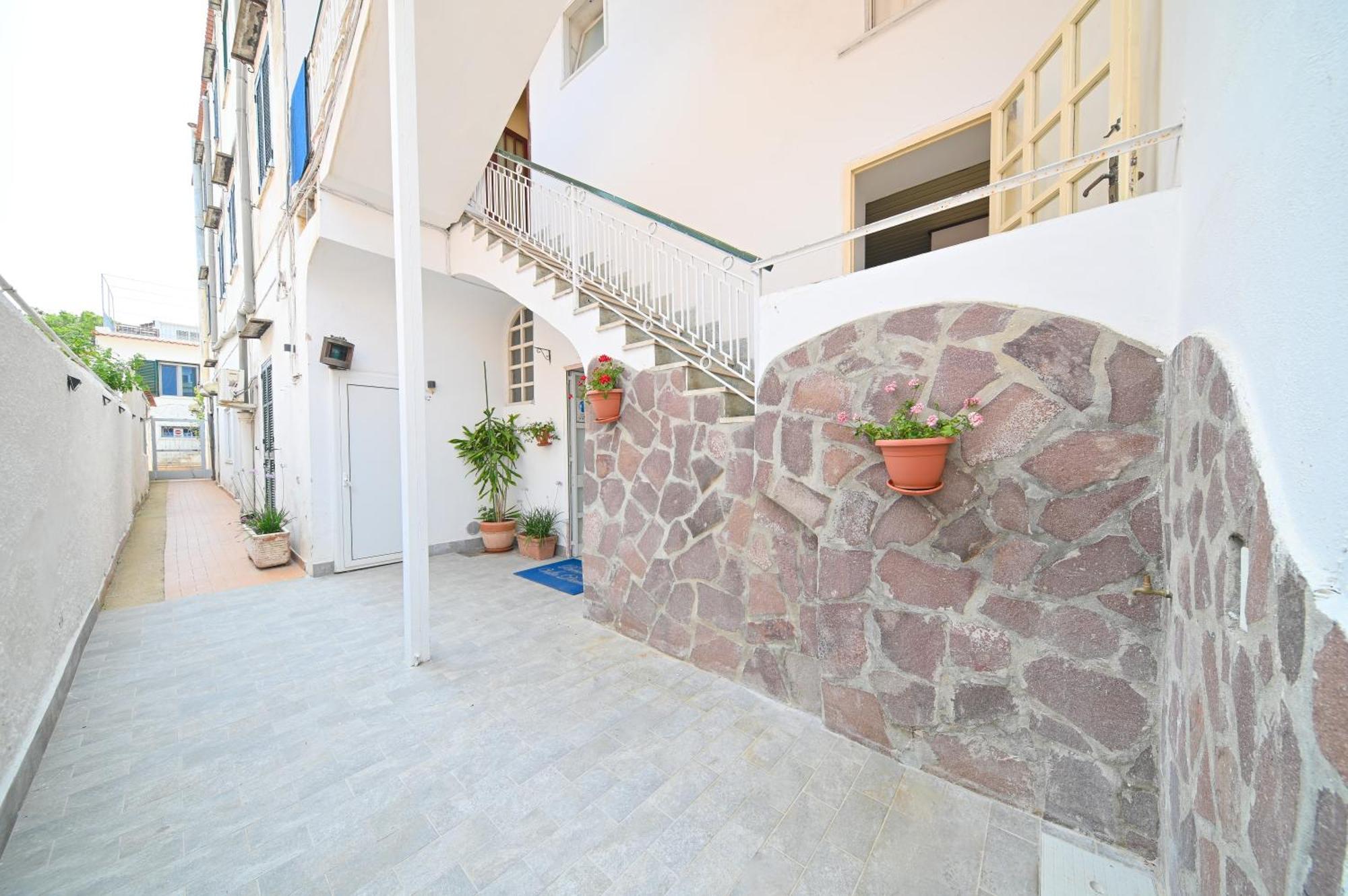 Villa Diana - Beach & Rooms Ischia Zewnętrze zdjęcie